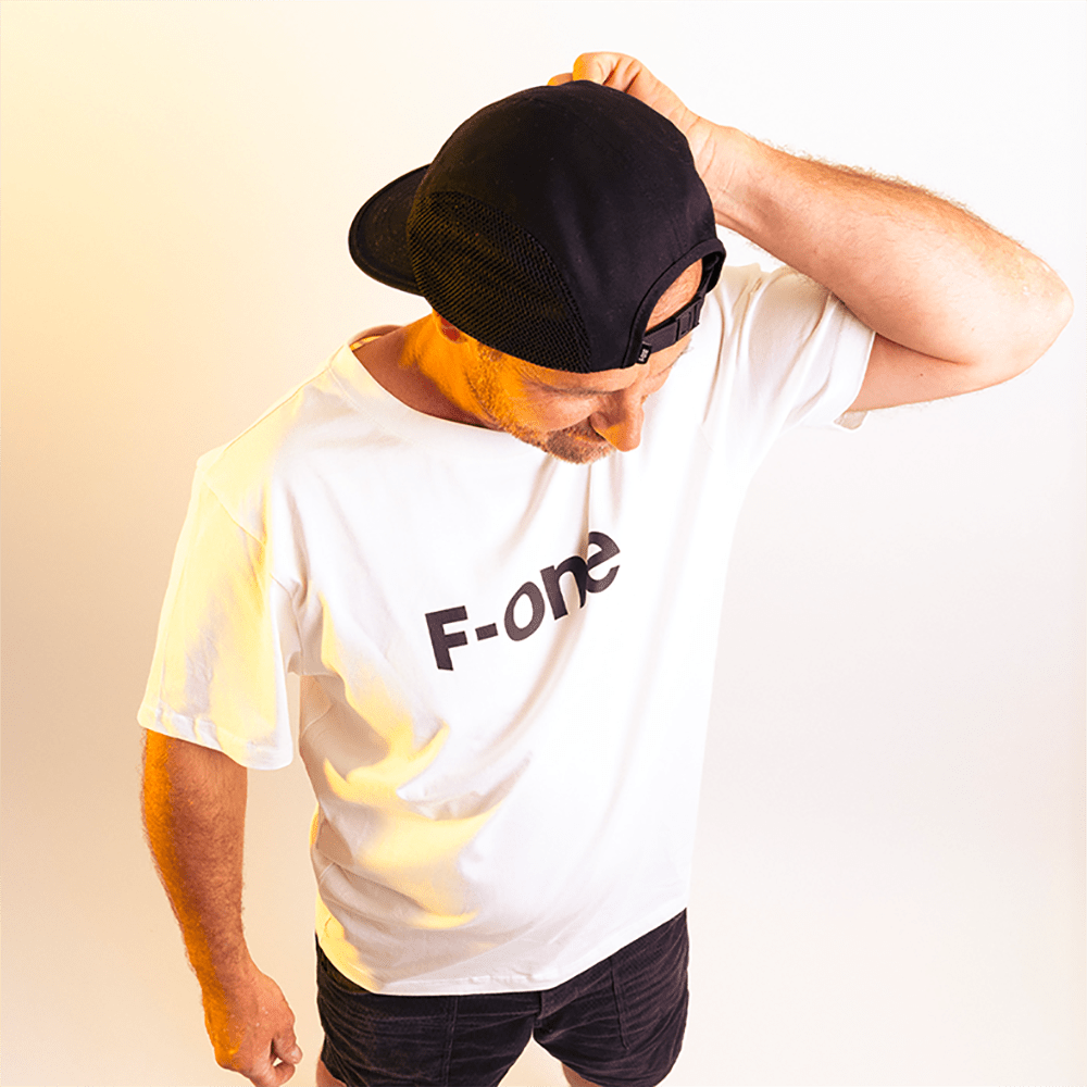 5-panels-mesh-caps-3-1920x960