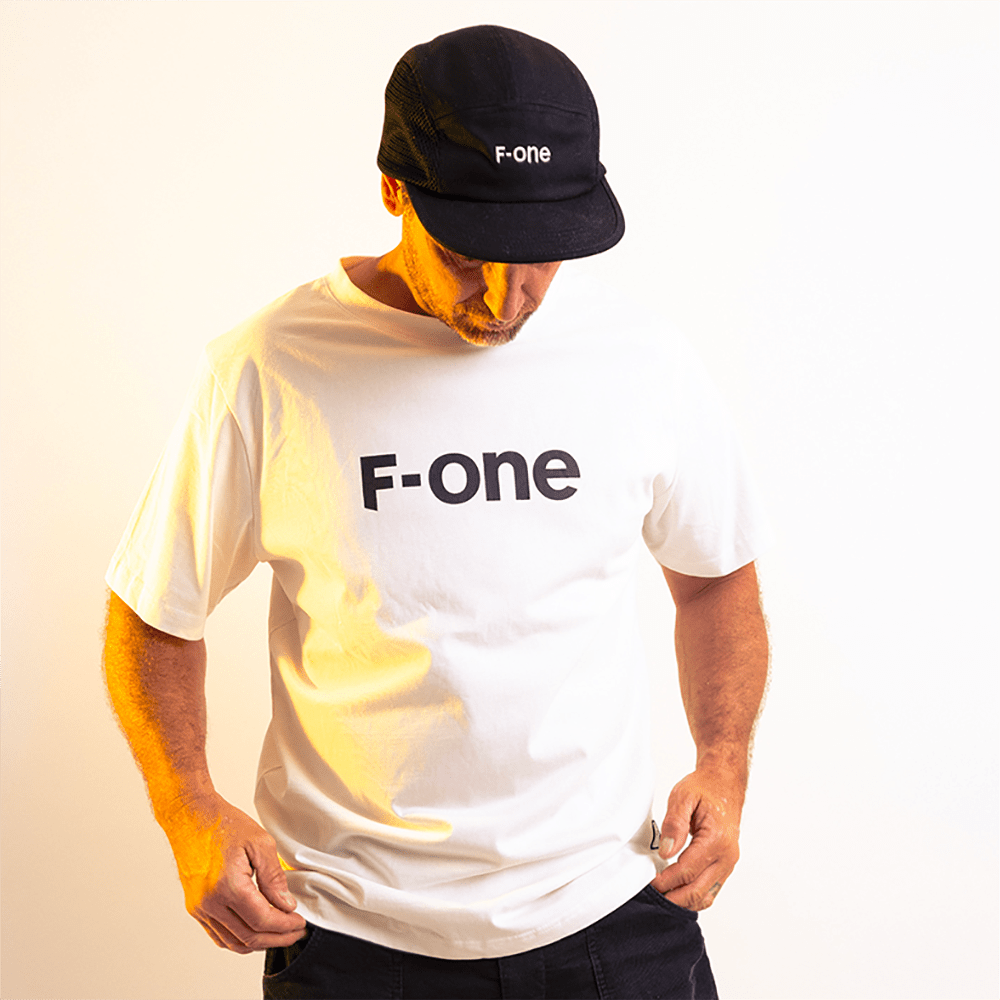 podium-black-5-1920x960